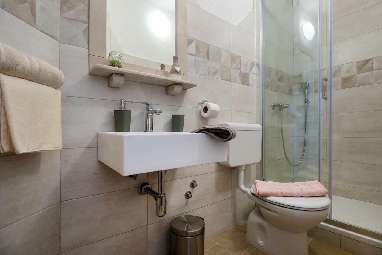 Apartment Cesarica Baska Voda Exterior photo